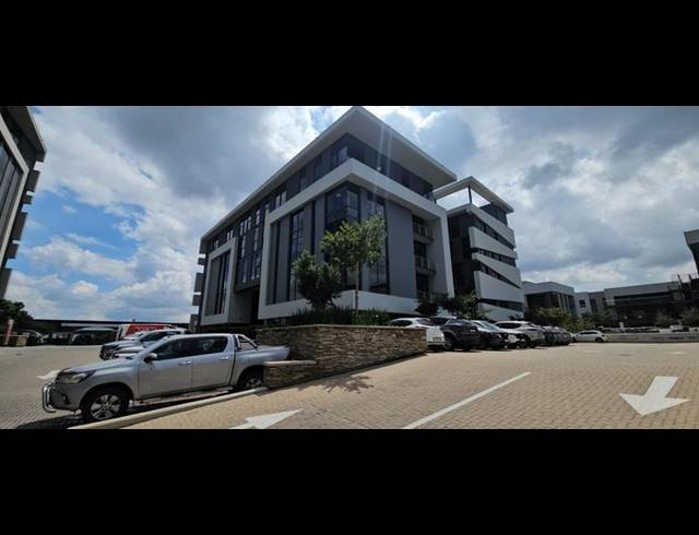 BUSINESS PROPERTY TO RENT IN VORNA VALLEY